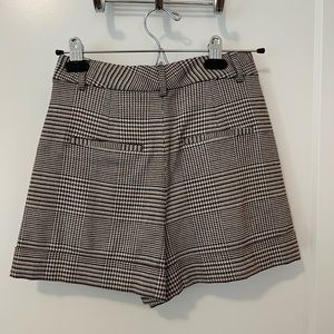 ALICE+OLIVIA Classics Conry Cuff Plaid Shorts Size 0 - (New Without tags)